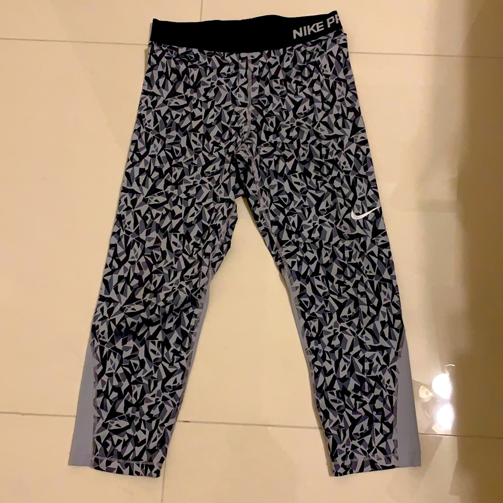 Nike Pro leggings